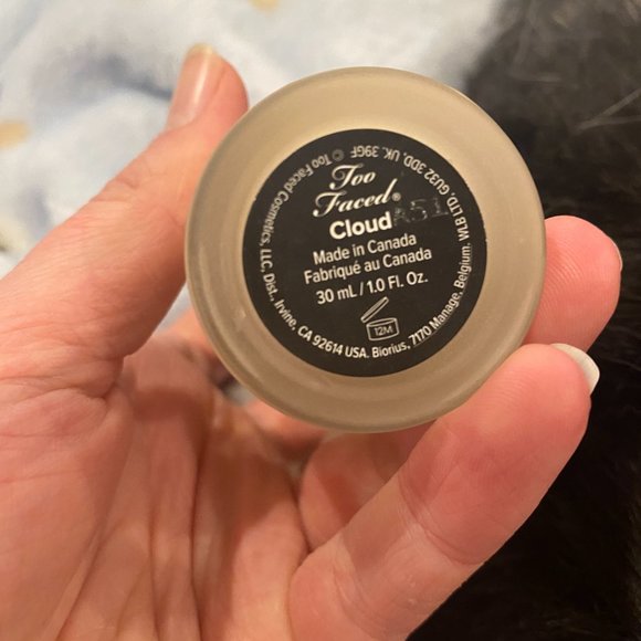 Born This Way Too Faced Cloud color - Picture 3 of 3